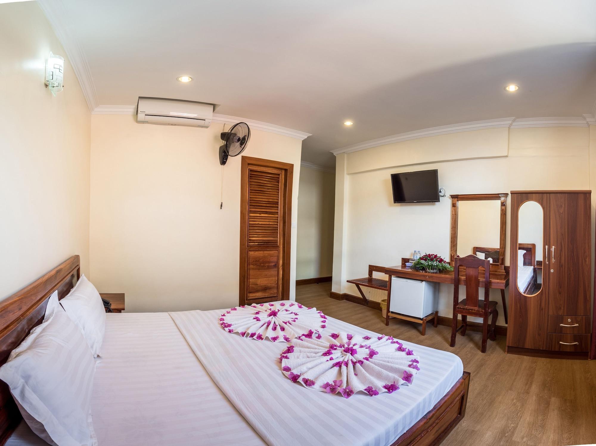 Seng Hout Hotel