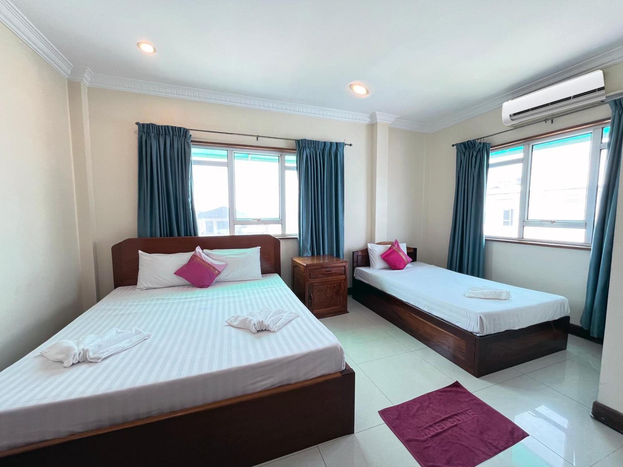 Seng Hout 3* Battambang
